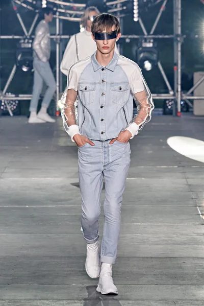 Look 21